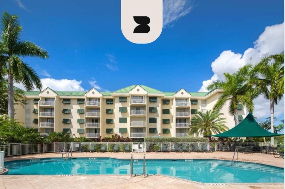 קי וסט Tortuga Suite At Sunrise Suites Resort - Heated Pool, Hot Tub & Free Parking מראה חיצוני תמונה